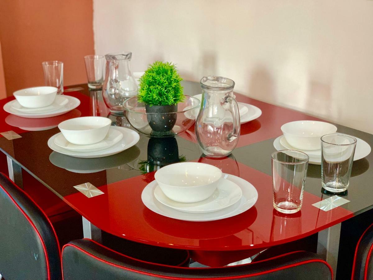 2 Bedrooms Modern Apartment, Lounge, Full Kitchen, Balcony, 5 Minutes Stratford Station London Eksteriør bilde