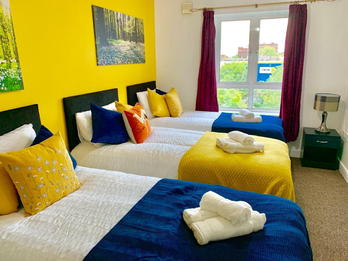 2 Bedrooms Modern Apartment, Lounge, Full Kitchen, Balcony, 5 Minutes Stratford Station London Eksteriør bilde