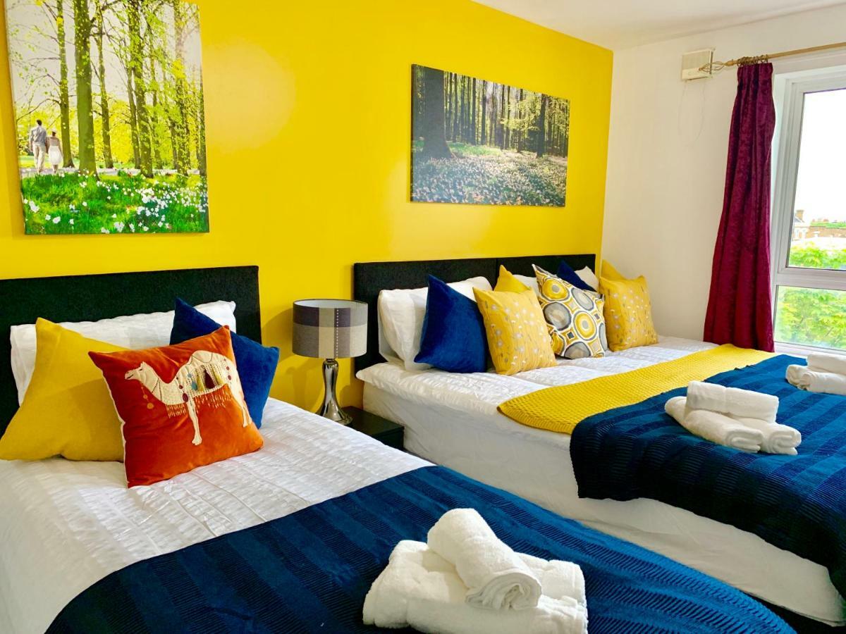 2 Bedrooms Modern Apartment, Lounge, Full Kitchen, Balcony, 5 Minutes Stratford Station London Eksteriør bilde